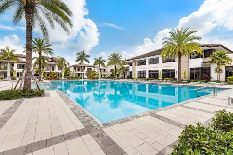 Condo in Doral, Florida, 3 bedrooms  № 2019745 - photo 24