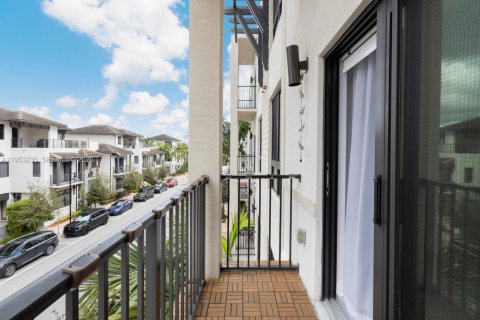 Condo in Doral, Florida, 3 bedrooms  № 2019745 - photo 5