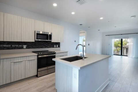 Condo à Doral, Floride, 3 chambres  № 2019745