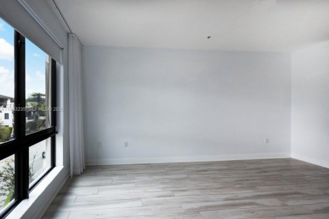 Condo in Doral, Florida, 3 bedrooms  № 2019745 - photo 15