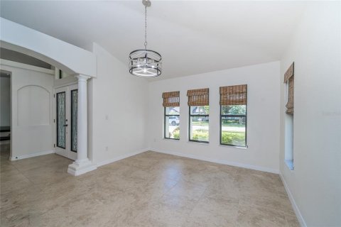 Villa ou maison à vendre à Wesley Chapel, Floride: 5 chambres, 275.18 m2 № 2215385 - photo 10