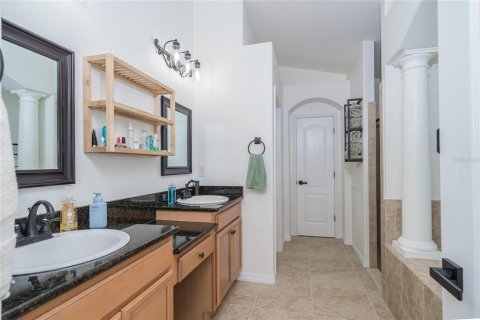 Villa ou maison à vendre à Wesley Chapel, Floride: 5 chambres, 275.18 m2 № 2215385 - photo 19