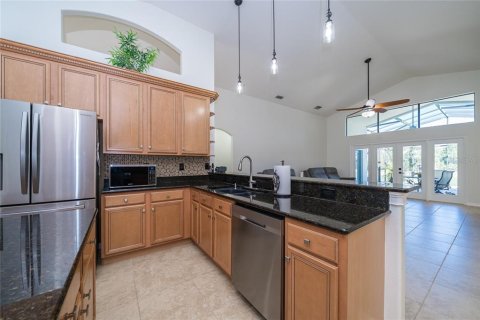 Villa ou maison à vendre à Wesley Chapel, Floride: 5 chambres, 275.18 m2 № 2215385 - photo 12