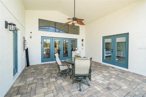 Villa ou maison à vendre à Wesley Chapel, Floride: 5 chambres, 275.18 m2 № 2215385 - photo 4