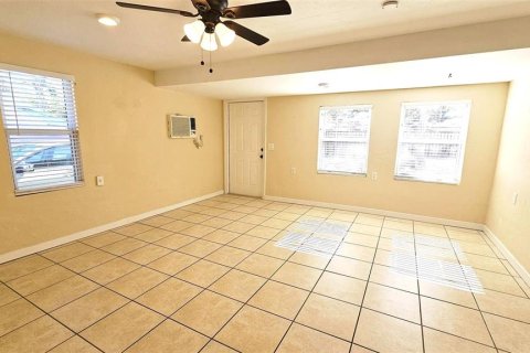Casa en alquiler en Englewood, Florida, 1 dormitorio, 62.43 m2 № 2092875 - foto 25