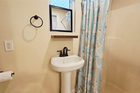 Casa en alquiler en Englewood, Florida, 1 dormitorio, 62.43 m2 № 2092875 - foto 16