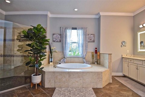 House in Sarasota, Florida 4 bedrooms, 292.46 sq.m. № 1866413 - photo 22