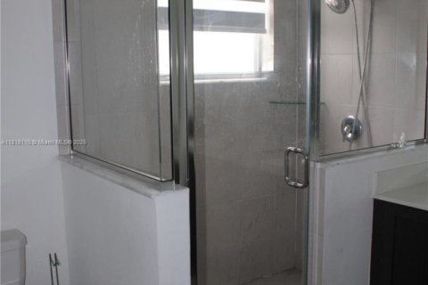 Townhouse in Homestead, Florida 3 bedrooms, 133.97 sq.m. № 1779103 - photo 16