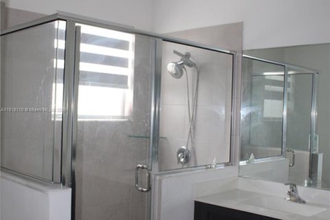 Townhouse in Homestead, Florida 3 bedrooms, 133.97 sq.m. № 1779103 - photo 15