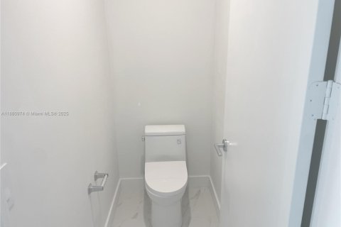 Снять в аренду кондоминиум в Майами, Флорида 1 спальня, 98.48м2, № 1929549 - фото 14
