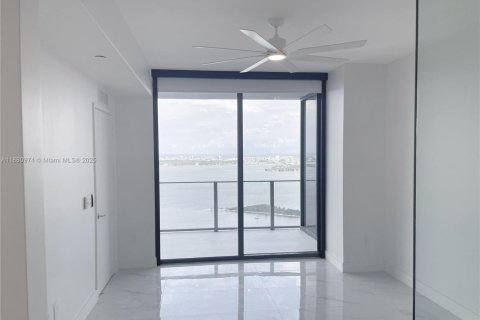 Снять в аренду кондоминиум в Майами, Флорида 1 спальня, 98.48м2, № 1929549 - фото 18