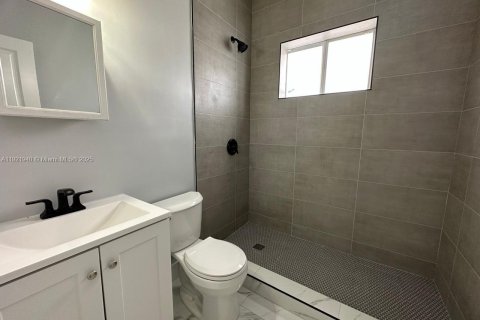 Immobilier commercial à vendre à Miami, Floride: 177.26 m2 № 1975966 - photo 19