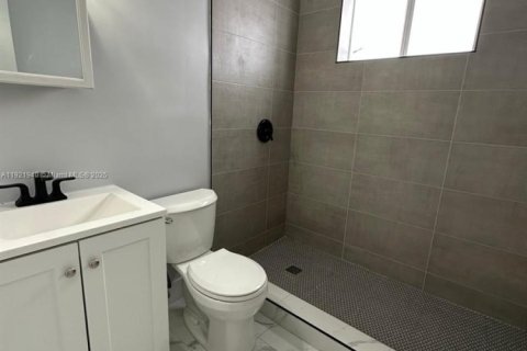 Immobilier commercial à vendre à Miami, Floride: 177.26 m2 № 1975966 - photo 20