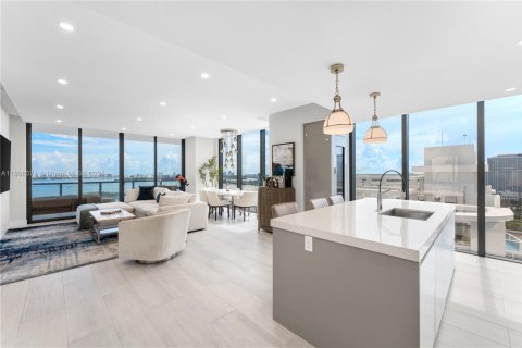 Copropriété à vendre à Miami, Floride: 3 chambres, 254.83 m2 № 1953627 - photo 1