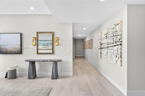 Copropriété à vendre à Miami, Floride: 3 chambres, 254.83 m2 № 1953627 - photo 12