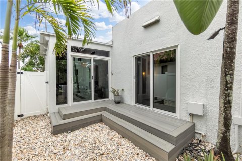 Casa en venta en Sarasota, Florida, 4 dormitorios, 216.46 m2 № 2225404 - foto 13
