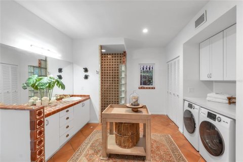 Casa en venta en Sarasota, Florida, 4 dormitorios, 216.46 m2 № 2225404 - foto 25