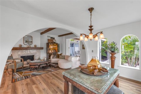Casa en venta en Sarasota, Florida, 4 dormitorios, 216.46 m2 № 2225404 - foto 5
