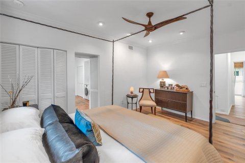Casa en venta en Sarasota, Florida, 4 dormitorios, 216.46 m2 № 2225404 - foto 24