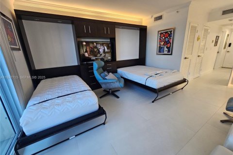 Снять в аренду кондоминиум в Холливуд, Флорида 1 спальня, 45.8м2, № 1987885 - фото 12