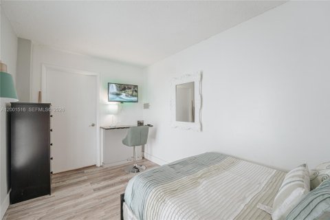 Appartement à louer à Miami Beach, Floride: 2 chambres, 71.53 m2 № 2065662 - photo 26