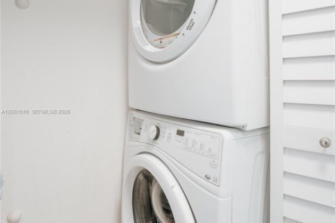 Appartement à louer à Miami Beach, Floride: 2 chambres, 71.53 m2 № 2065662 - photo 27