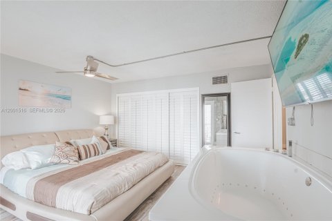 Appartement à louer à Miami Beach, Floride: 2 chambres, 71.53 m2 № 2065662 - photo 23