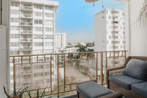 Appartement à louer à Miami Beach, Floride: 2 chambres, 71.53 m2 № 2065662 - photo 3