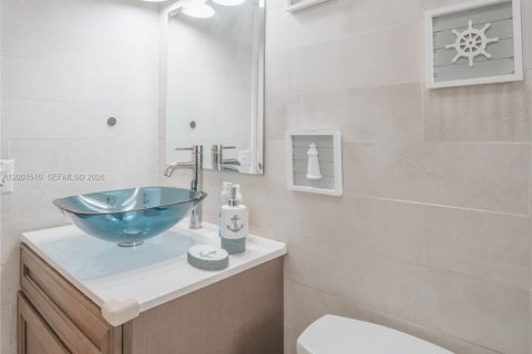 Appartement à louer à Miami Beach, Floride: 2 chambres, 71.53 m2 № 2065662 - photo 21