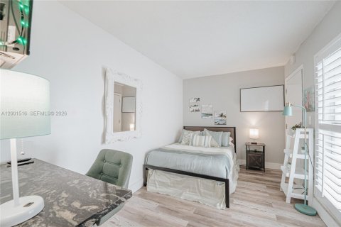 Appartement à louer à Miami Beach, Floride: 2 chambres, 71.53 m2 № 2065662 - photo 24
