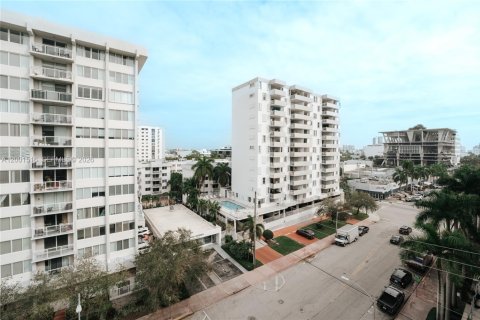 Appartement à louer à Miami Beach, Floride: 2 chambres, 71.53 m2 № 2065662 - photo 29