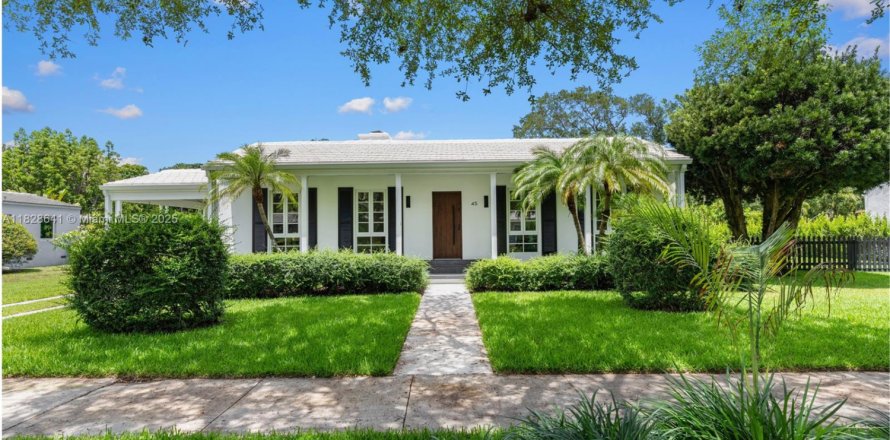 House in Miami Shores, Florida 4 bedrooms, 263.1 sq.m. № 1817060