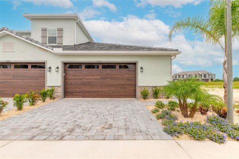Touwnhouse à vendre à New Smyrna Beach, Floride: 2 chambres, 101.82 m2 № 1831898 - photo 1