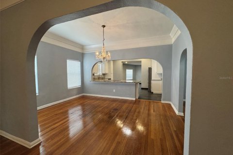 Casa en alquiler en Tampa, Florida, 3 dormitorios, 189.99 m2 № 1894001 - foto 7