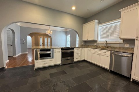 Casa en alquiler en Tampa, Florida, 3 dormitorios, 189.99 m2 № 1894001 - foto 13