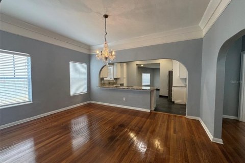 Casa en alquiler en Tampa, Florida, 3 dormitorios, 189.99 m2 № 1894001 - foto 8