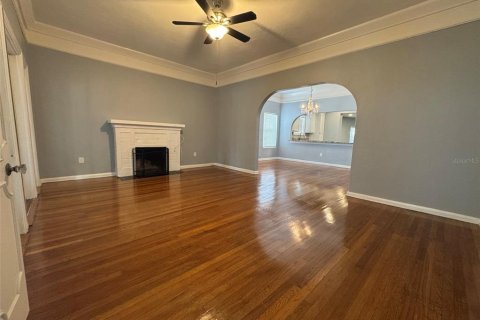 Casa en alquiler en Tampa, Florida, 3 dormitorios, 189.99 m2 № 1894001 - foto 2