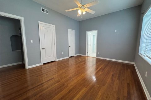 Casa en alquiler en Tampa, Florida, 3 dormitorios, 189.99 m2 № 1894001 - foto 21