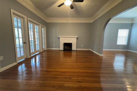 Casa en alquiler en Tampa, Florida, 3 dormitorios, 189.99 m2 № 1894001 - foto 4