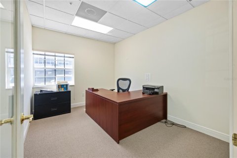 Propiedad comercial en alquiler en Sarasota, Florida № 1716785 - foto 28