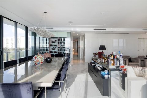 Copropriété à vendre à Sunny Isles Beach, Floride: 4 chambres, 463.77 m2 № 1877996 - photo 11