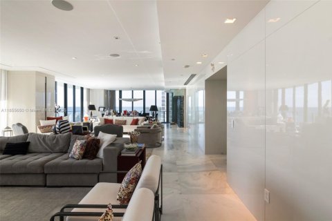 Copropriété à vendre à Sunny Isles Beach, Floride: 4 chambres, 463.77 m2 № 1877996 - photo 15