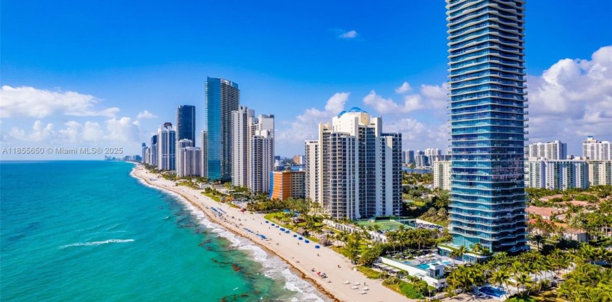 Condo à Sunny Isles Beach, Floride, 4 chambres  № 1877996