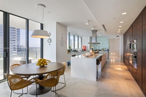 Copropriété à vendre à Sunny Isles Beach, Floride: 4 chambres, 463.77 m2 № 1877996 - photo 16