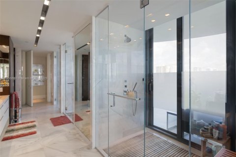 Copropriété à vendre à Sunny Isles Beach, Floride: 4 chambres, 463.77 m2 № 1877996 - photo 27