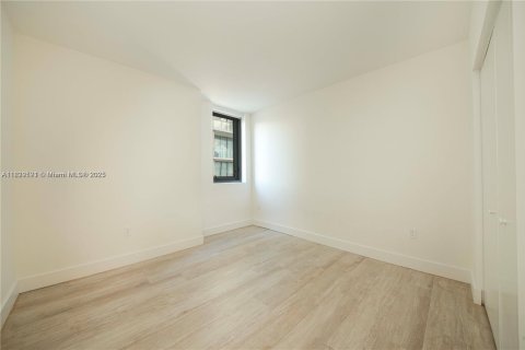 Condo in Miami, Florida, 2 bedrooms  № 1804401 - photo 13