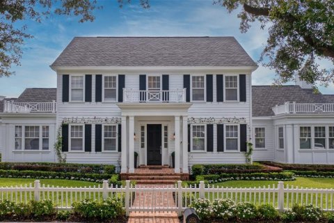 House in Celebration, Florida 5 bedrooms, 503.81 sq.m. № 1680972 - photo 3