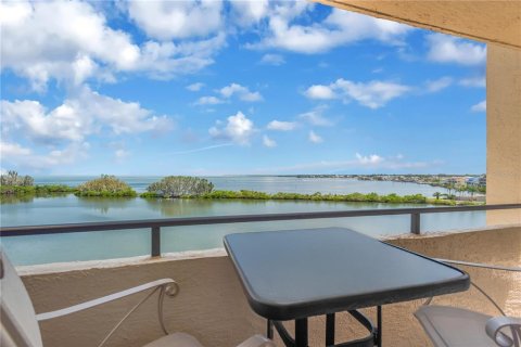 Condo in Hudson, Florida, 1 bedroom  № 2149978 - photo 18