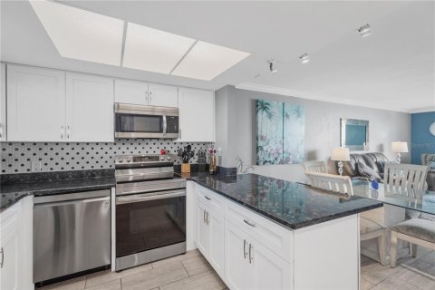 Condo in Hudson, Florida, 1 bedroom  № 2149978 - photo 6
