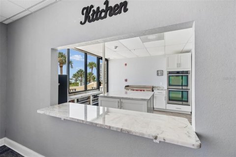 Condo in Hudson, Florida, 1 bedroom  № 2149978 - photo 30